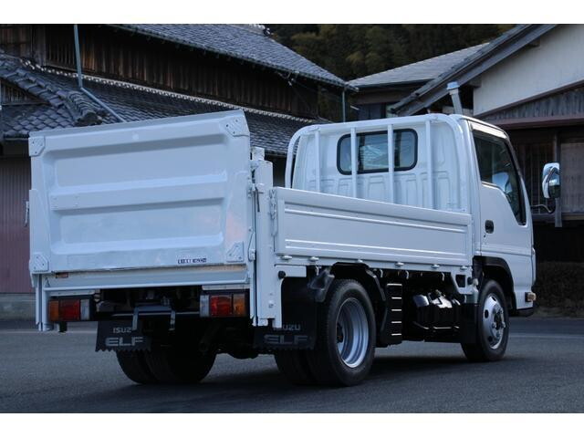 いすゞエルフ平ボディ小型（2t・3t）[写真04]