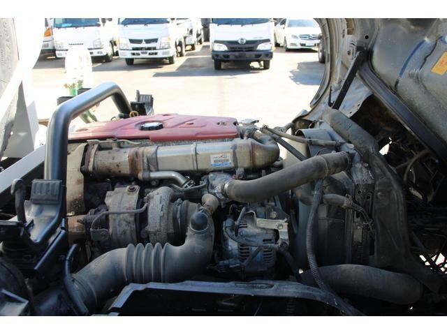 日野デュトロ散水車小型（2t・3t）[写真15]