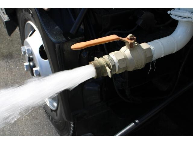 日野デュトロ散水車小型（2t・3t）[写真20]