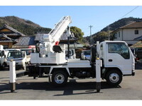 いすゞエルフ穴掘建柱車小型（2t・3t）[写真12]