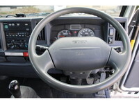 いすゞエルフ穴掘建柱車小型（2t・3t）[写真30]