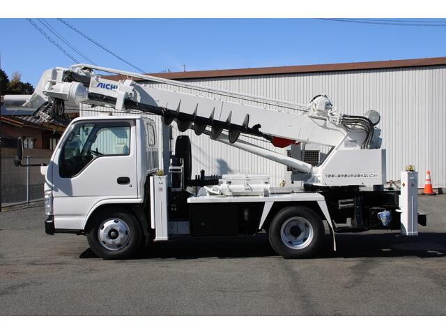 いすゞエルフ穴掘建柱車小型（2t・3t）[写真09]