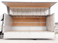 いすゞフォワードアルミウイング中型（4t）[写真15]