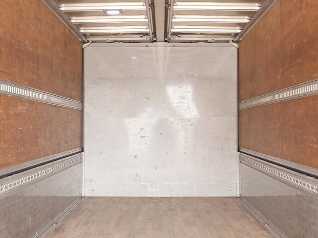 いすゞフォワードアルミウイング中型（4t）[写真15]