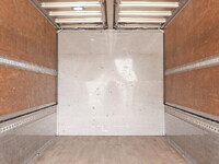 いすゞフォワードアルミウイング中型（4t）[写真16]