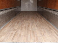 いすゞフォワードアルミウイング中型（4t）[写真17]