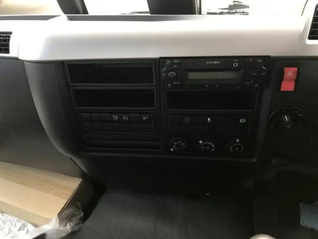 三菱ふそうファイターダンプ中型（4t）[写真12]