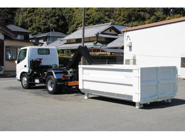 日野デュトロコンテナ専用車小型（2t・3t）[写真17]