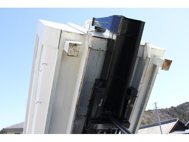 日野デュトロコンテナ専用車小型（2t・3t）[写真19]