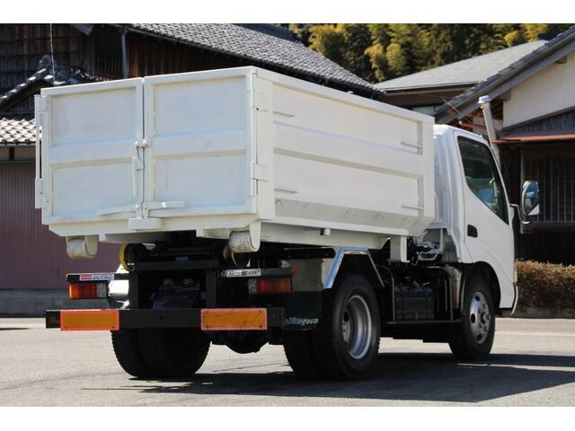 日野デュトロコンテナ専用車小型（2t・3t）[写真04]