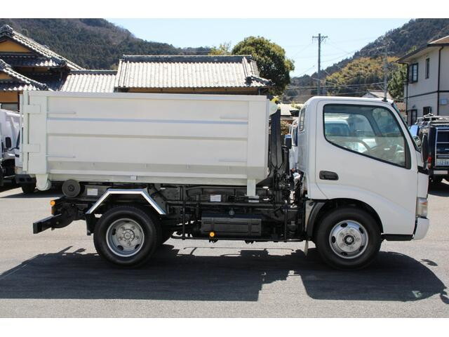 日野デュトロコンテナ専用車小型（2t・3t）[写真05]
