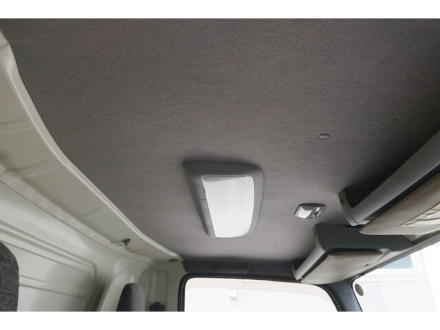 いすゞエルフクレーン3段小型（2t・3t）[写真34]