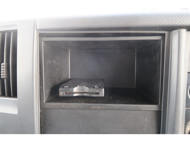 いすゞエルフクレーン3段小型（2t・3t）[写真37]