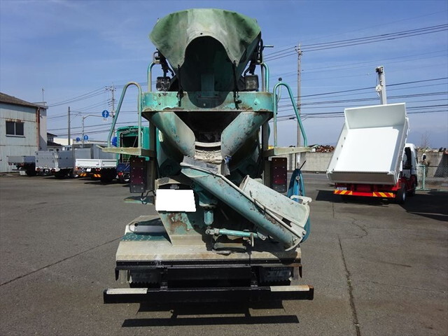 いすゞエルフミキサー車（コンクリートミキサー）小型（2t・3t）[写真13]