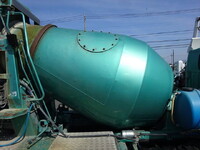 いすゞエルフミキサー車（コンクリートミキサー）小型（2t・3t）[写真06]