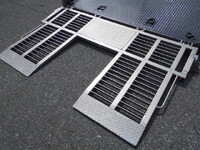 日野デュトロセーフティクレーン4段小型（2t・3t）[写真18]