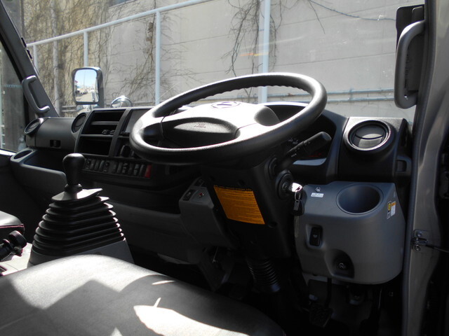 日野デュトロセーフティクレーン4段小型（2t・3t）[写真30]