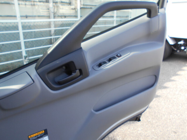 日野デュトロセーフティクレーン4段小型（2t・3t）[写真37]