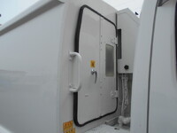 日野デュトロパッカー車（塵芥車）小型（2t・3t）[写真18]