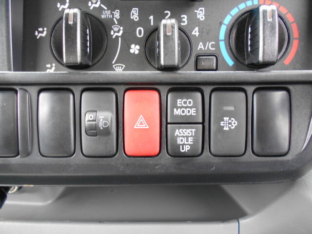 日野デュトロパッカー車（塵芥車）小型（2t・3t）[写真34]