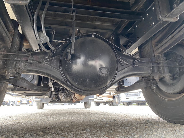 三菱ふそうファイター平ボディ中型（4t）[写真17]