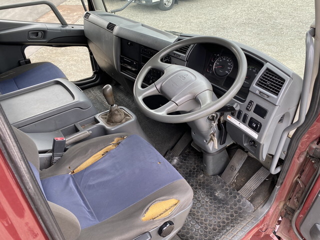 三菱ふそうファイター平ボディ中型（4t）[写真19]