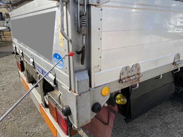 三菱ふそうファイター平ボディ中型（4t）[写真34]