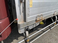 三菱ふそうファイター平ボディ中型（4t）[写真36]