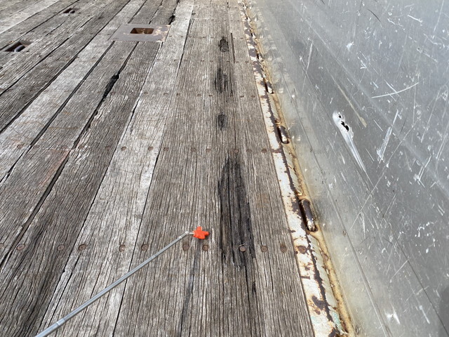 三菱ふそうファイター平ボディ中型（4t）[写真37]