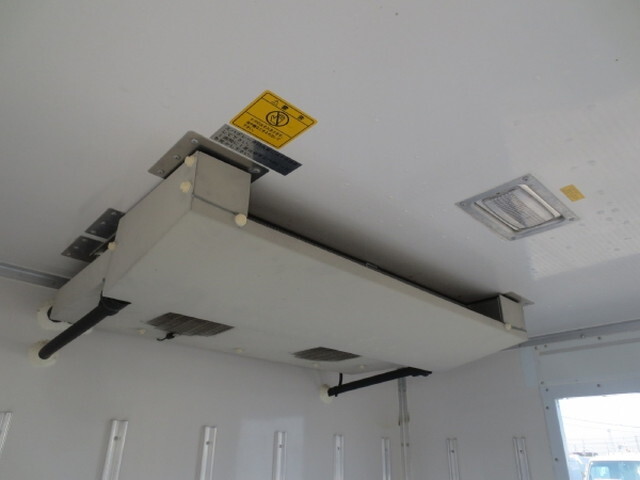 日野デュトロ冷凍車（冷蔵車）小型（2t・3t）[写真14]