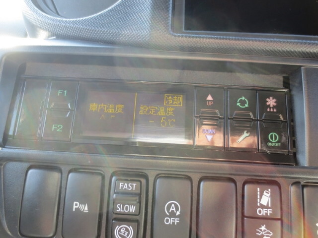 日野デュトロ冷凍車（冷蔵車）小型（2t・3t）[写真15]