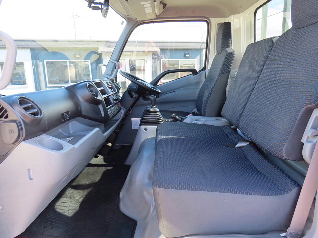 日野デュトロアルミブロック小型（2t・3t）[写真20]