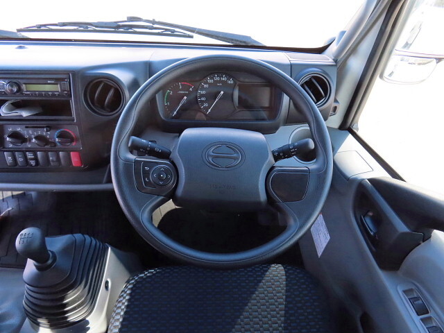 日野デュトロアルミブロック小型（2t・3t）[写真21]