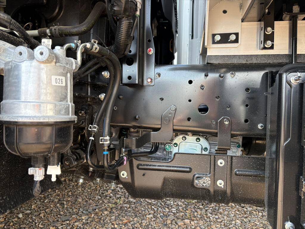 日野レンジャーアルミウイング中型（4t）[写真14]