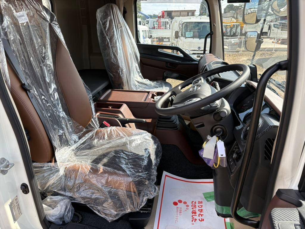 日野レンジャーアルミウイング中型（4t）[写真21]