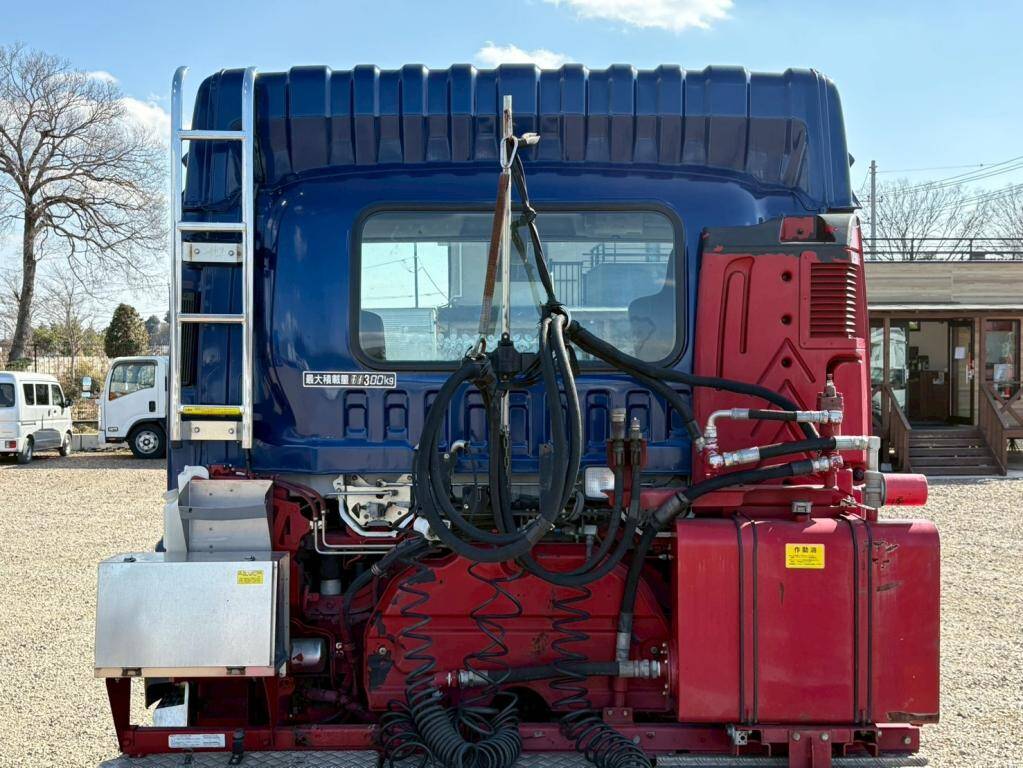 いすゞギガトレーラーヘッド（トラクターヘッド）大型（10t）[写真06]