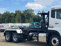 UDトラックスクオンコンテナ専用車大型（10t）[写真05]