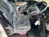 UDトラックスクオンコンテナ専用車大型（10t）[写真17]