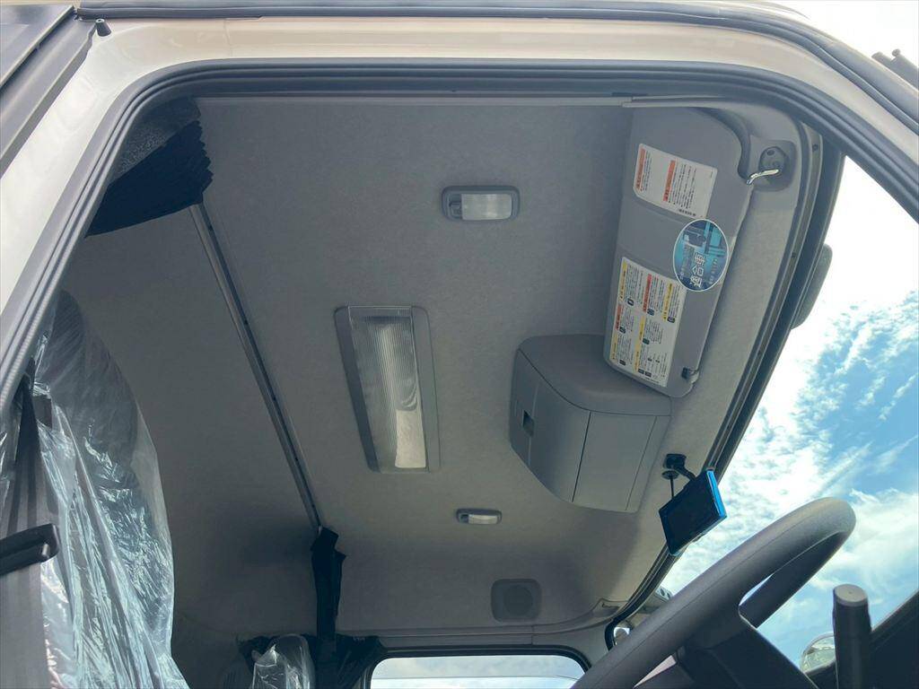 UDトラックスクオンコンテナ専用車大型（10t）[写真19]