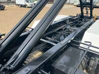 UDトラックスクオンコンテナ専用車大型（10t）[写真08]