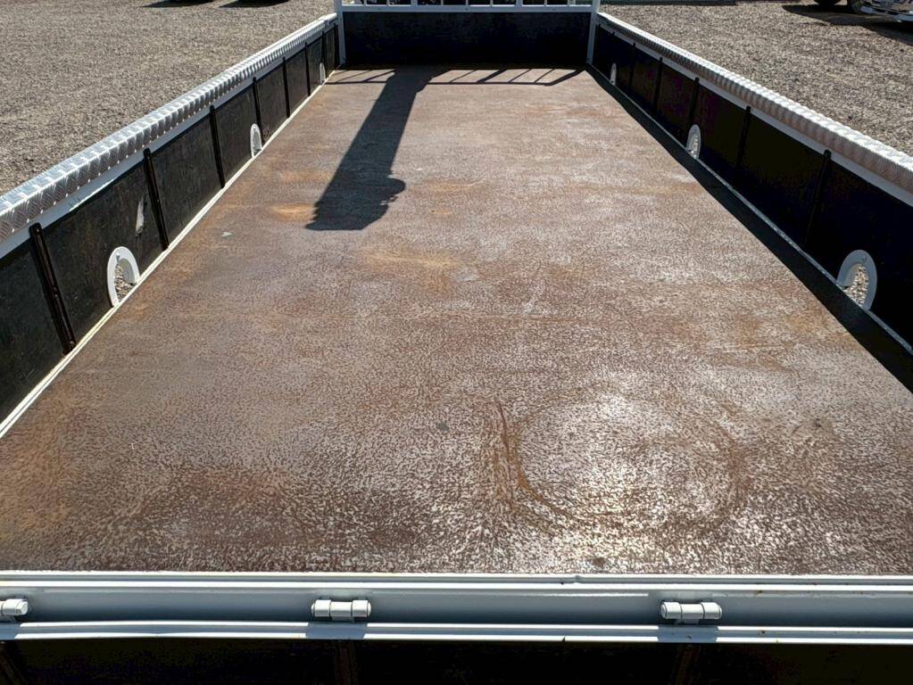 いすゞフォワードクレーン4段中型（4t）[写真06]