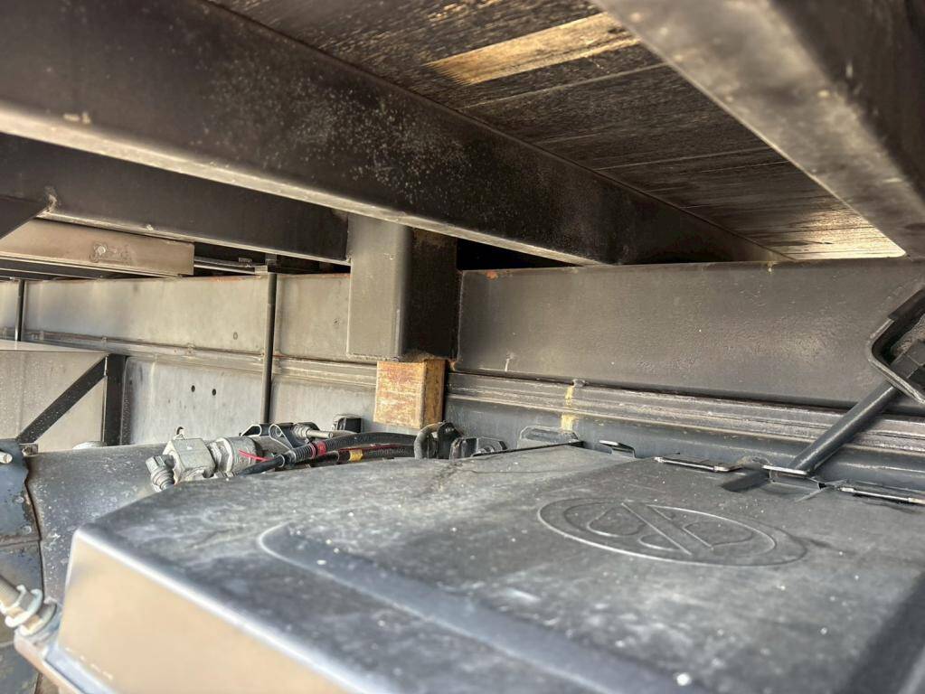 日野プロフィアアルミブロック大型（10t）[写真11]