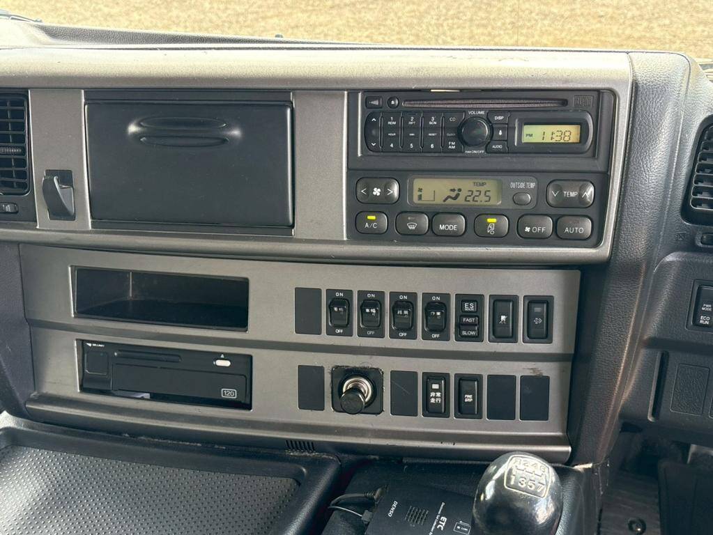 日野プロフィアアルミブロック大型（10t）[写真18]