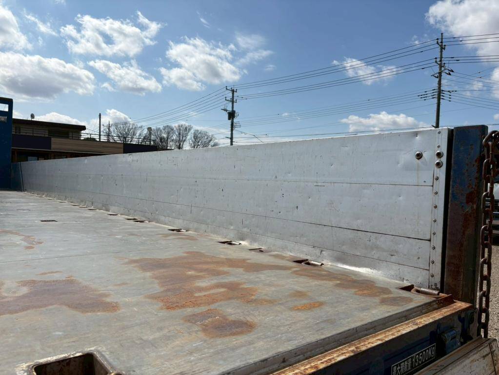 日野プロフィアアルミブロック大型（10t）[写真08]