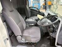 いすゞフォワード冷凍車（冷蔵車）中型（4t）[写真22]