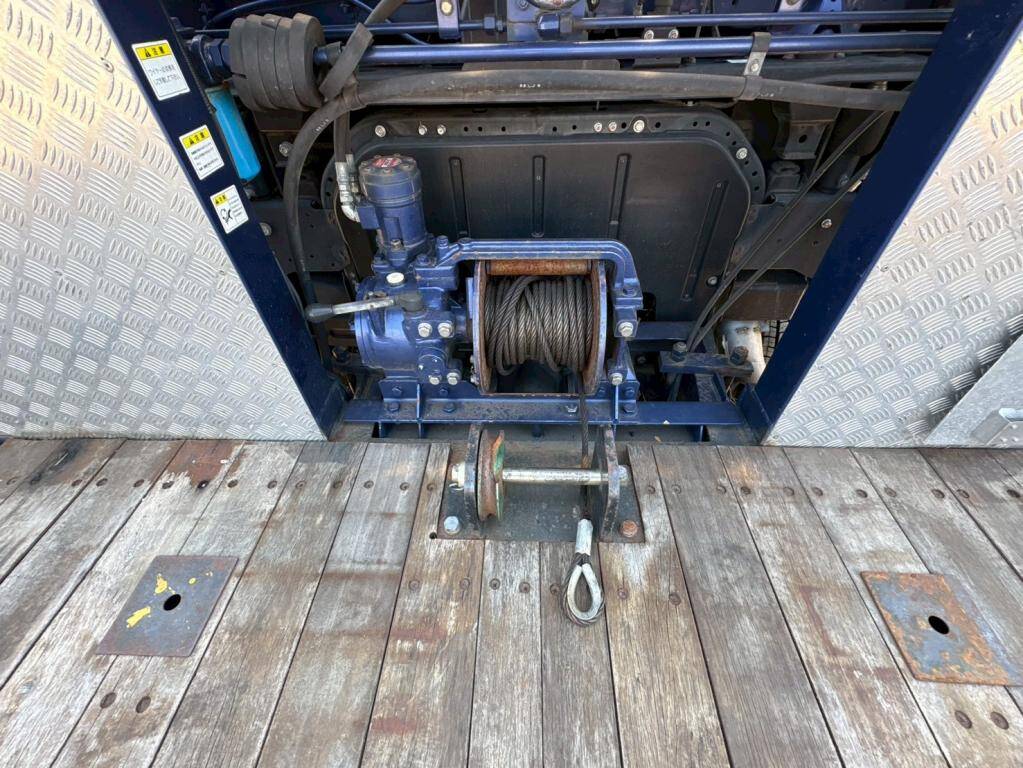 三菱ふそうスーパーグレートセルフローダー大型（10t）[写真06]