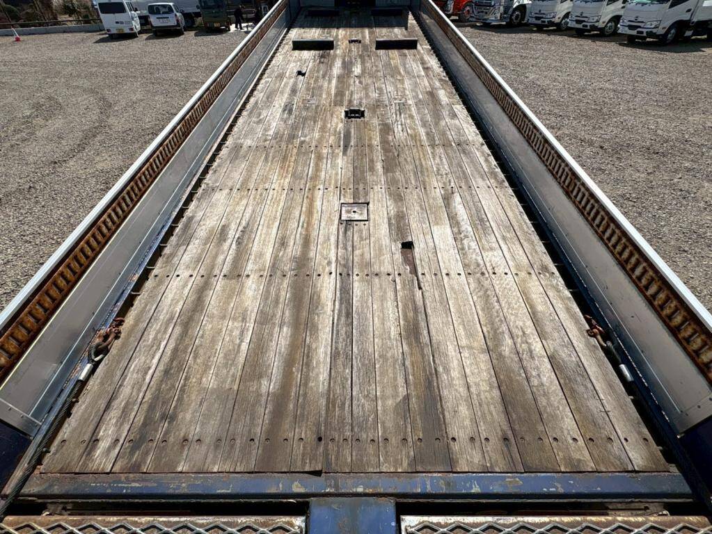 三菱ふそうスーパーグレートセルフローダー大型（10t）[写真07]