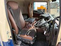 日野プロフィアアルミウイング大型（10t）[写真21]