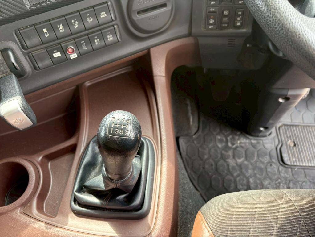 日野プロフィアアルミウイング大型（10t）[写真22]