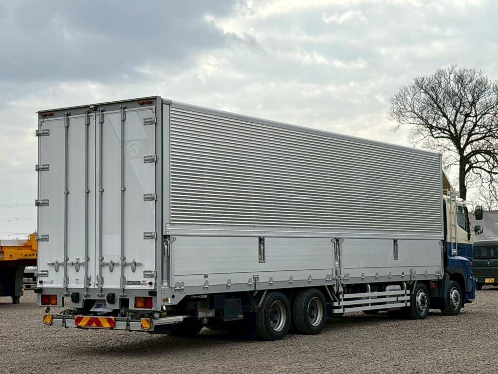 日野プロフィアアルミウイング大型（10t）[写真04]